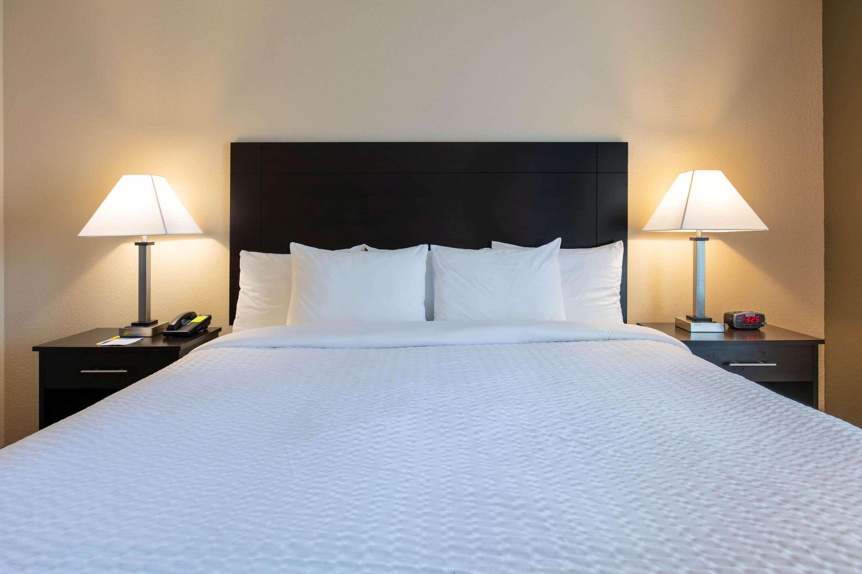 Days Inn & Suites By Wyndham Florence/Jackson Area Екстер'єр фото